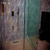 Ensuite & Cozy